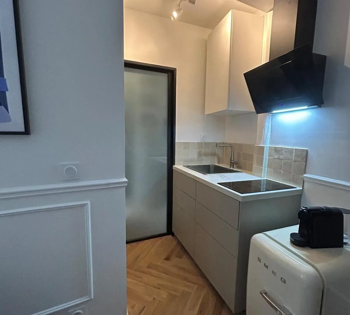 Flat In Heart Of Paris Apartment