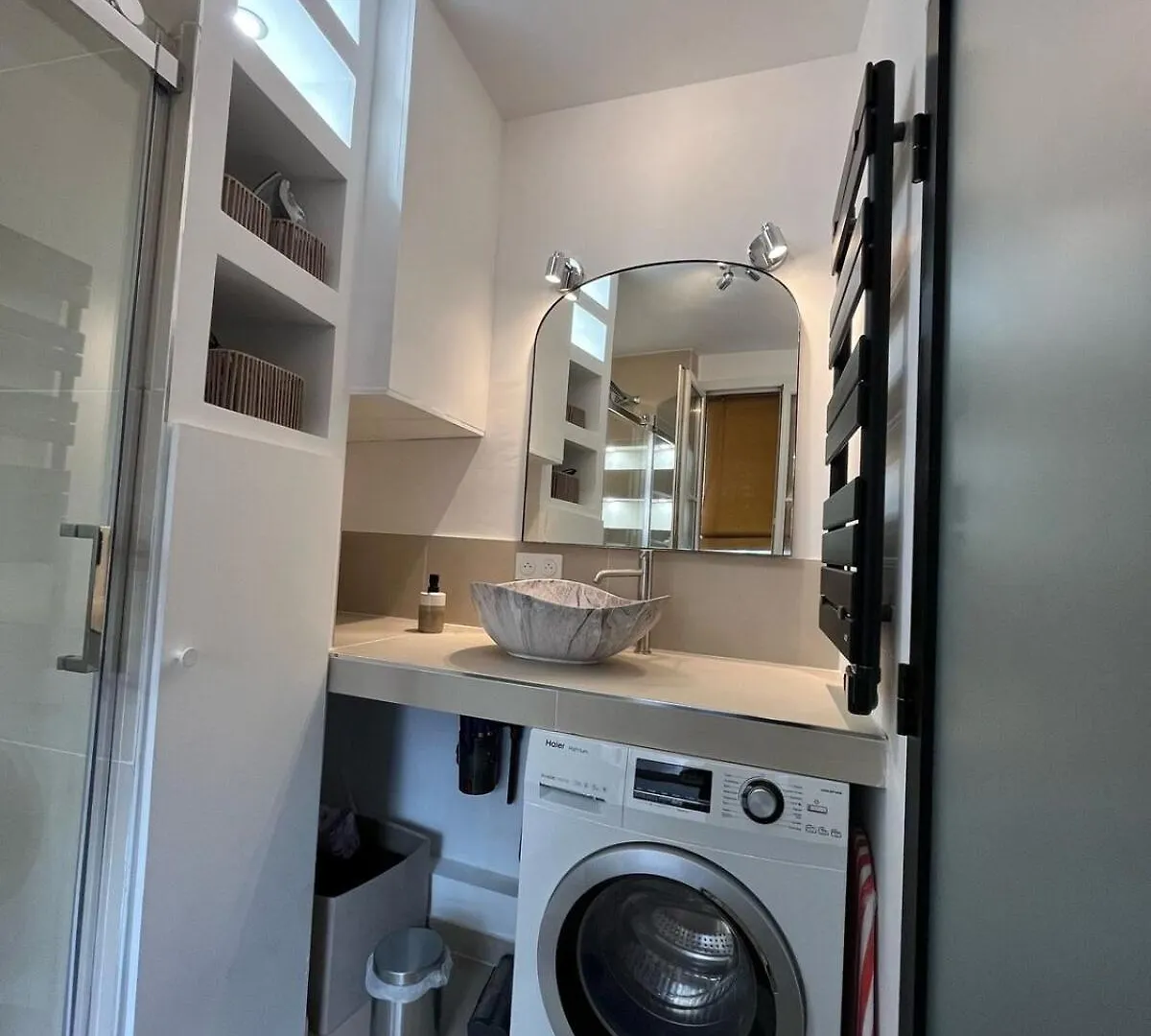 Flat In Heart Of Paris Apartment 0*,